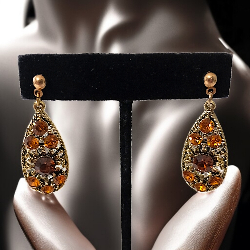 Vtg Amber Rhinestone Earrings‎ Dangle Drop Gold Tone Ornate Filigree Victorian